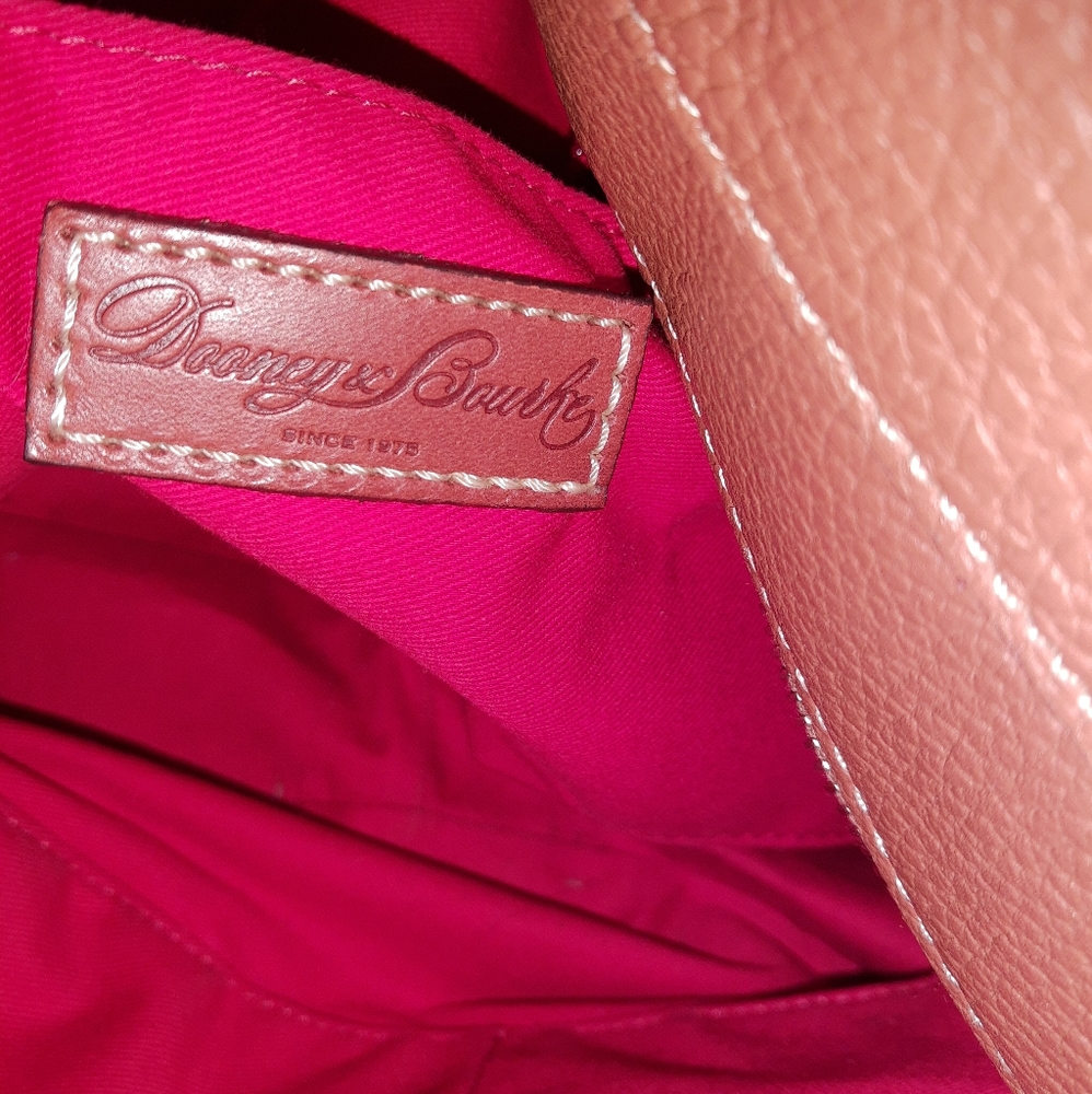 Dooney And Bourke Brown Pebbled Leather Bag - Picture 7 of 8